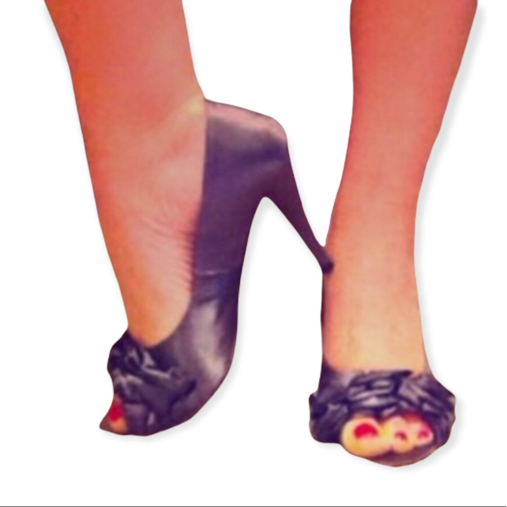 Satin Ruffle Heels - Picture 2 of 4